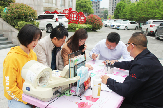 匯聚檢察愛心  踐行為民服務(wù)——安康市人民檢察院組織春季獻(xiàn)血活動